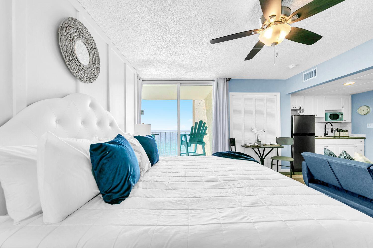 Long #1-1300e Apartment *